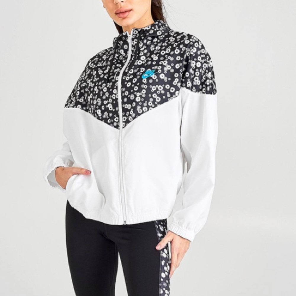 Brand New NIKE Daisy Print Windbreaker 🔥🔥